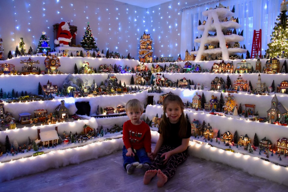 christmas village - smileuniforms.com