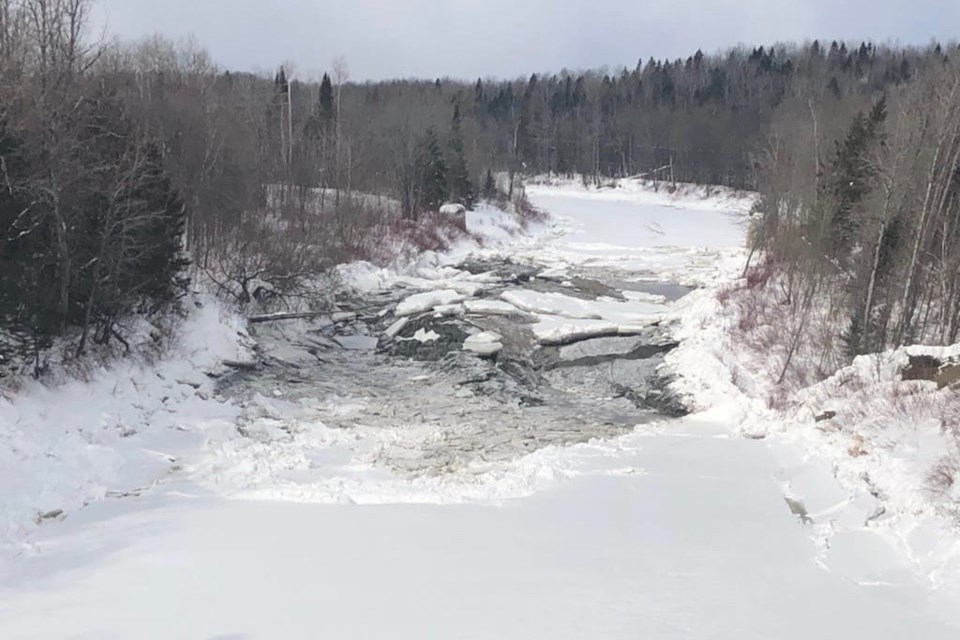 2022-02-28 unsafe ice blanche river