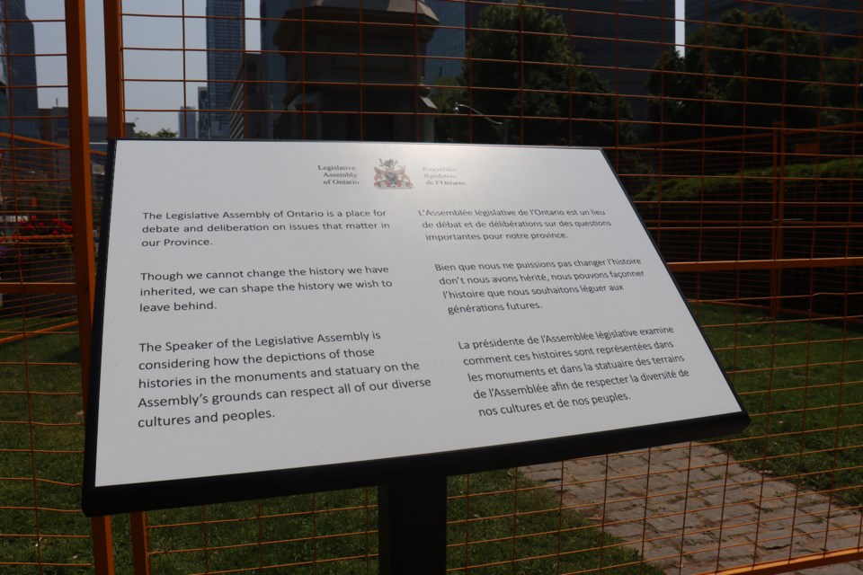 06-11-2025-sirjohnamacdonaldstatueuncoveredqueenspark-af-07
