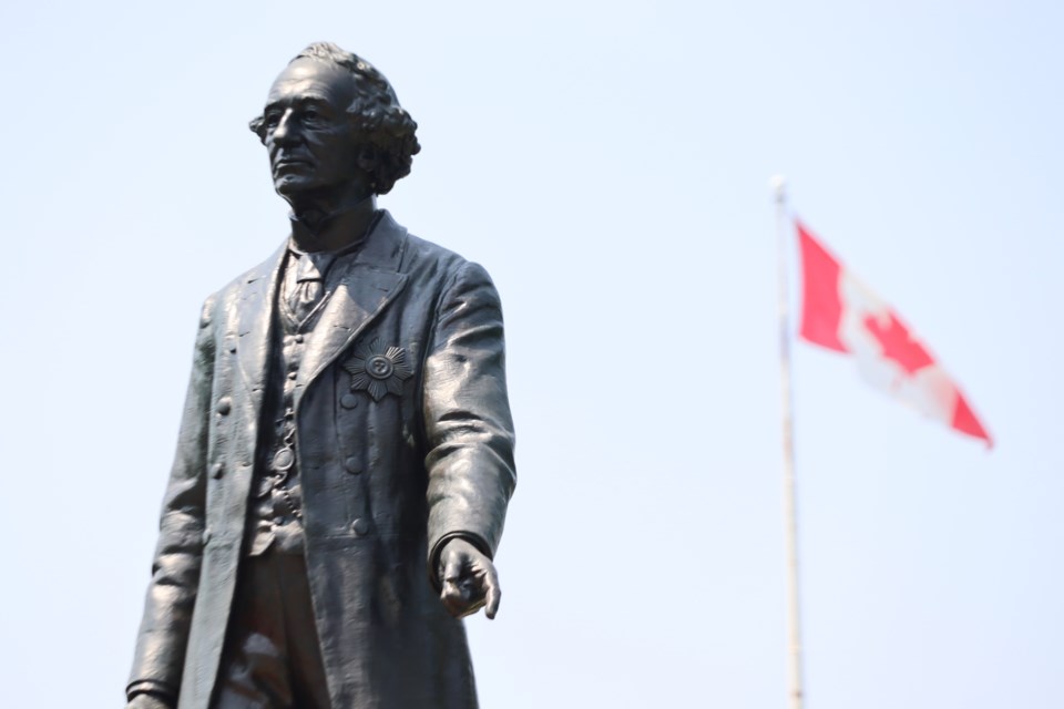 06-11-2025-sirjohnamacdonaldstatueuncoveredqueenspark-af-09