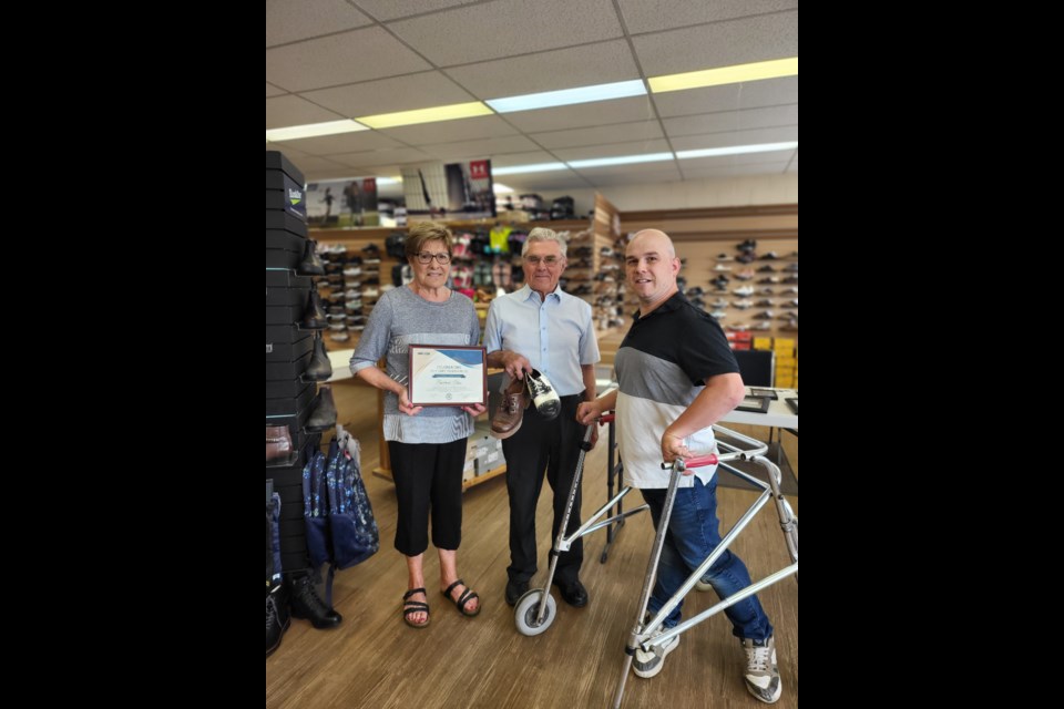 Councillor Dausen Kluin presented the Oscar and Deanne Daase with a certificate from the Town of Barrhead in recognition of this outstanding platinum anniversary on July 16.