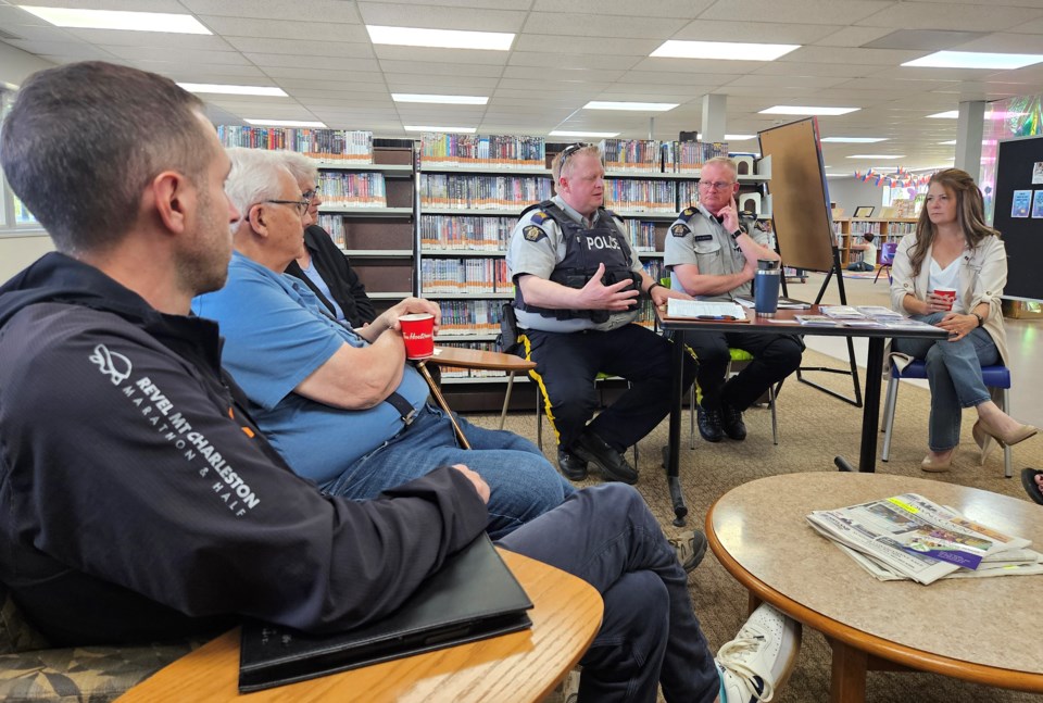 coffee-with-cop-2
