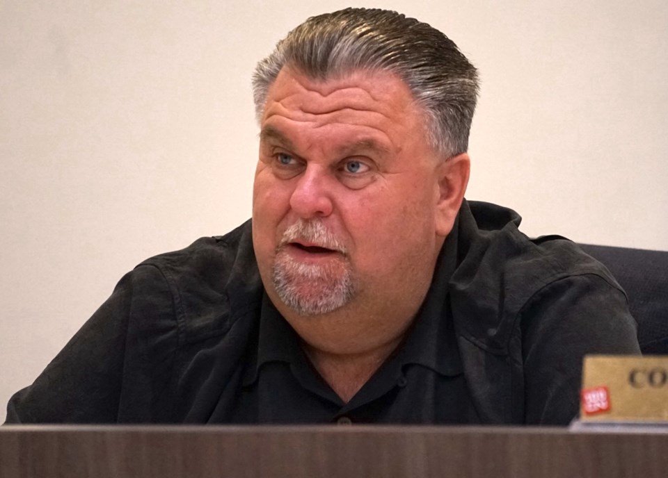 derkomay15vm