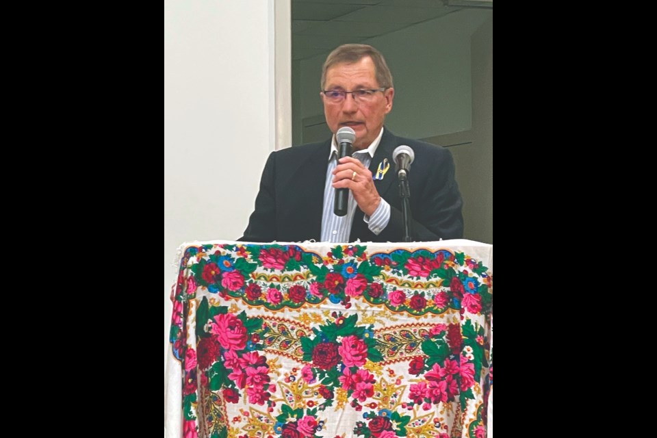 Former Alberta Premier Ed Stelmach and wife Marie came to Athabasca to pick up some quilts donated by Quilting for Humanity, the Atmore Quilting Club, and a quilters club in Airdrie to be distributed to incoming Ukrainians fleeing the war started Feb. 24 when Russia invaded Ukraine. Stelmach and his wife Marie returned May 28 for a fundraiser supper in Grassland. 