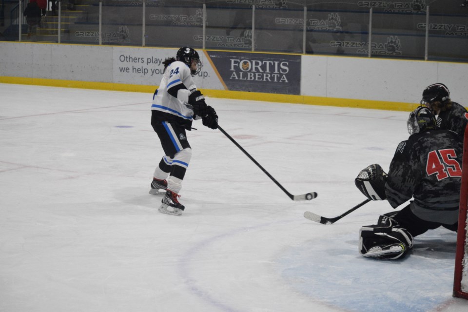 Barrhead Bombers Andy Carifelle found himself with a chance in front of Calgary’s net late in the second period.

