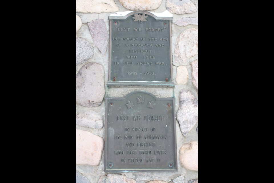 The bronze plaques on the Athabasca cenotaph honour those who died in the First and Second World Wars.
Chris Zwick/AA