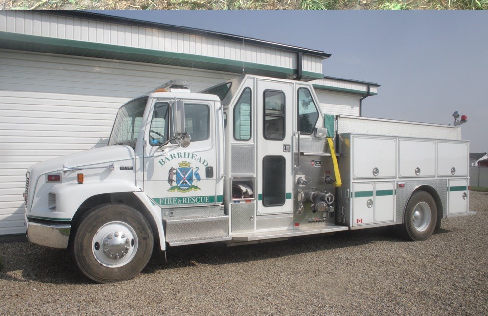 La ciudad de Barrhead dona un camión de bomberos antiguo de 1998 para su uso en México