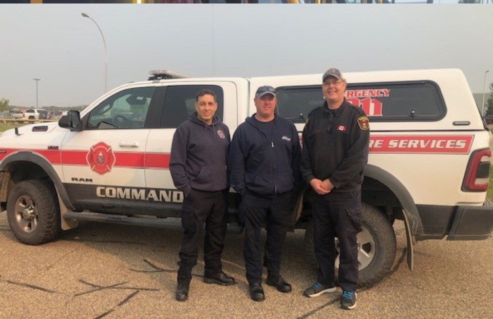 barrhead-firefighters-off-to-nwt-vm