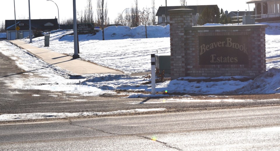 Bearver brook Estates sign crop dec