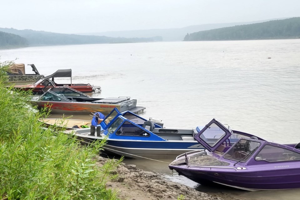 Cooler temperatures and smoky, overcast skies didn’t deter jet boat enthusiasts from near and far from taking part in the Athabasca Riverboat Association’s second jet boat rally July 17 which included a poker rally Saturday and a jet boat rodeo on Sunday. Forty-one boats from as far away as Sundre made the trip to get in on one Athabasca’s first public events since the lifting of COVID-19 restrictions, which put the rally on hold in 2020. Participants started at the riverfront in Athabasca, hitting checkpoints, first to the west and then to the north, ending up at the Riverside Recreation Area in the Richmond Park area. 