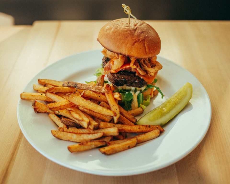 johnnysburger20210o0a0141-scaled