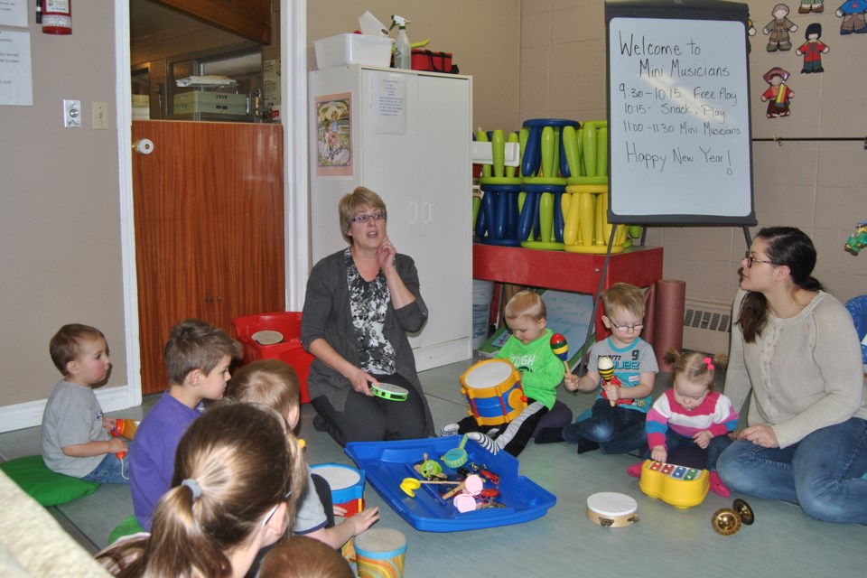 cropped-Rhonda Waggoner-Mini-Musicians session