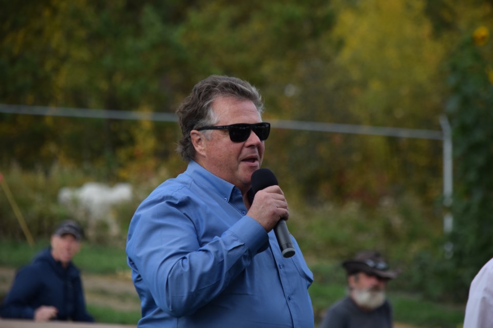 County of Barrhead reeve Doug Drozd told the crowd the municipality was proud to have played a small role in the garden's success.