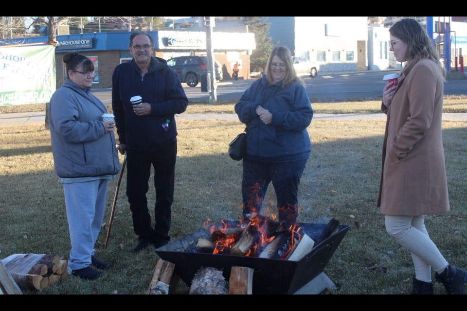 firepit-grouplf