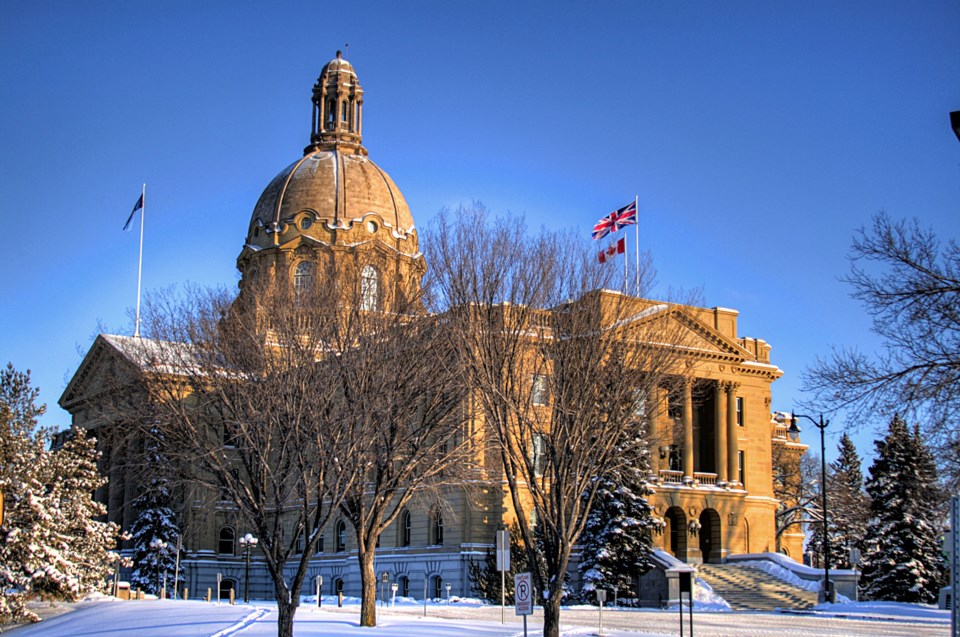 Legislature-Building-Edmonton-Alberta-Canada-03A