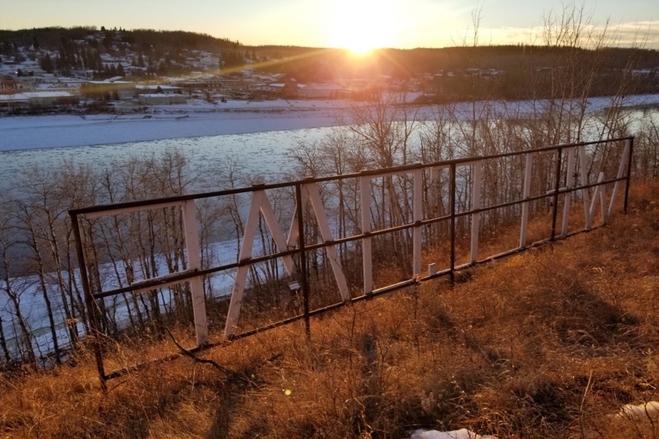 Setting sun from north of river Daniel Schiff