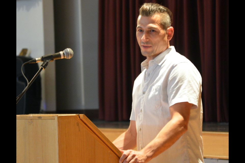 Memorial Hall in Westlock was packed for the inaugural Hometown Hockey Hero event hosted by Soul Sisters Memorial Foundation Aug. 13. Former semi-pro hockey player Gordon Bell, a Westlock native, shared his heart-wrenching story that ultimately ended in triumph.