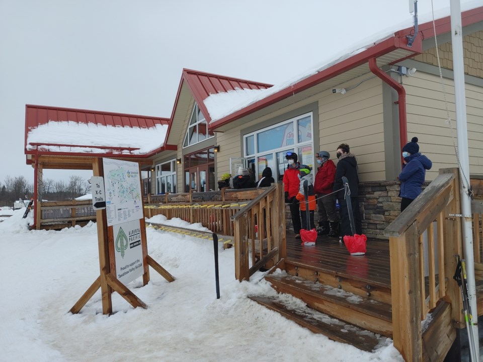 WES - Tawatinaw chalet 20220123_104110