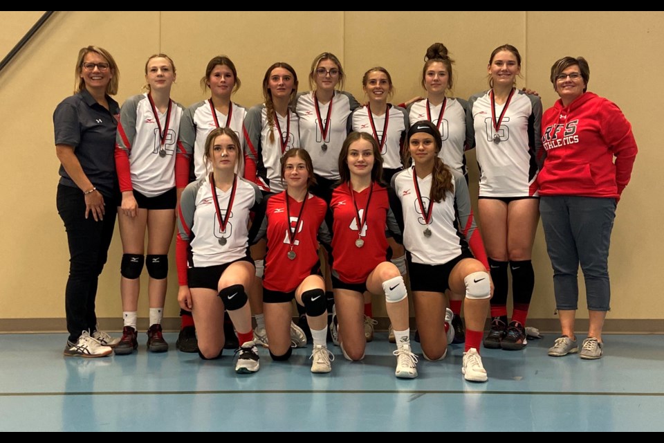 R.F. Staples School’s senior girls volleyball team celebrates their silver-medal performance at the Sept. 23-24 RFS Senior Varsity Invitational Volleyball Tournament. Back row, L-R: coach Leanne Huppertz, Kourtnie Menzies, Allie Huppertz, Tianna Kohlsmith, Drew Yeomans, Kaedyn Biro, Harvalee Tomlinson, Jenna Snyder and assistant coach Denise Boulerice. Front row, L-R: Keira MacIntyre, Jordyn Morgan, Zoe Petryshen and Vicki Brett.