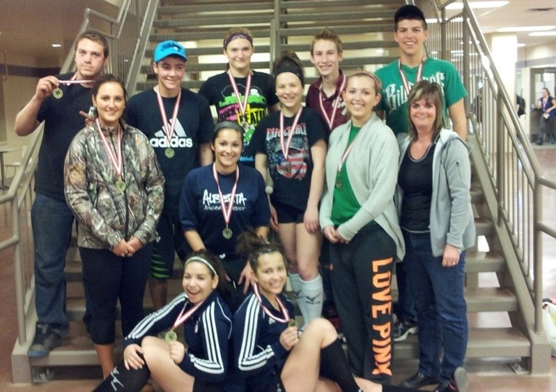 Grassland School&#8217;s badminton players had a remarkable showing in Edmonton. (back row, l-r) Rick Ballard, Dalton Gauthier, Courtney St. Jean, Mason Evancusky, Linden