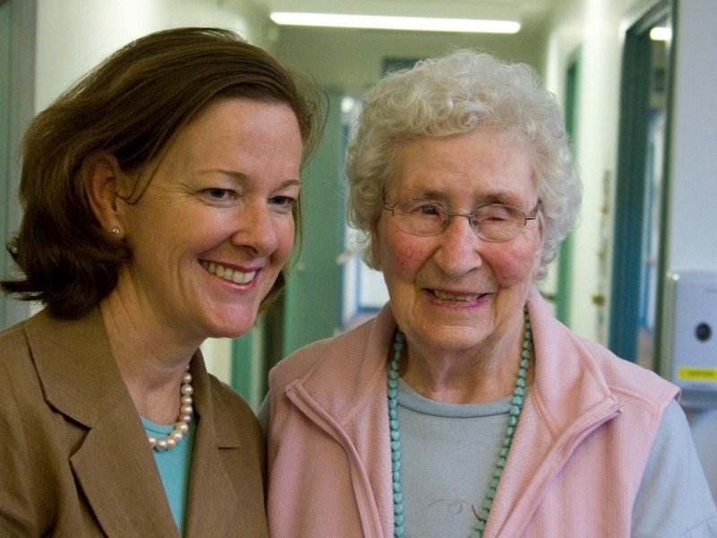 Premier Alison Redford and Wildrose Villa resident Anne Nayowski.