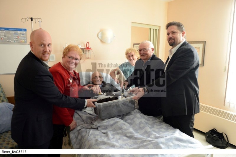 (l-r) MLA and Minister of Seniors Jeff Johnson, Athabasca County Reeve Doris Splane, Elmer Kennedy, Elsie Kennedy, Boyle Mayor Bob Clark and MP David Yurdiga all participate