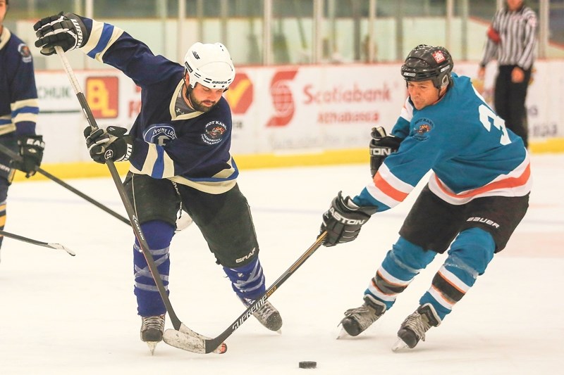 Team Devon Energy and Pine Point Landing were the two finalist in the Hot Karl Tournament. Devon Energy would go on to win the game 9-3.