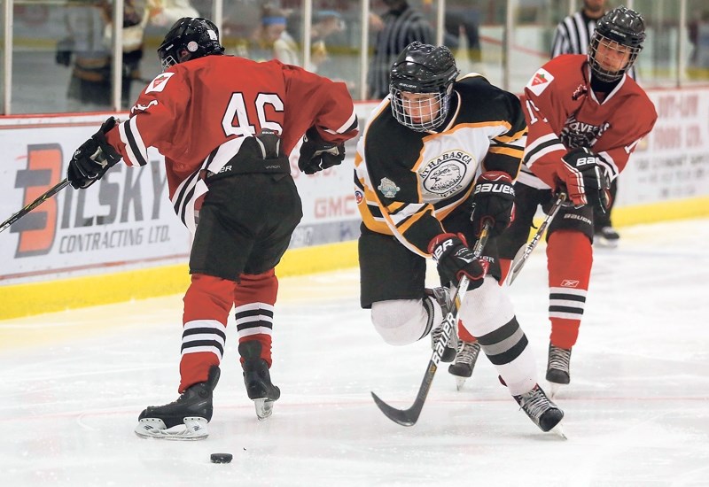The Athabasca Midget Hawks were firing on all cylinders Saturday night, posting a 12-0 win over the Whitecourt Wolverines.