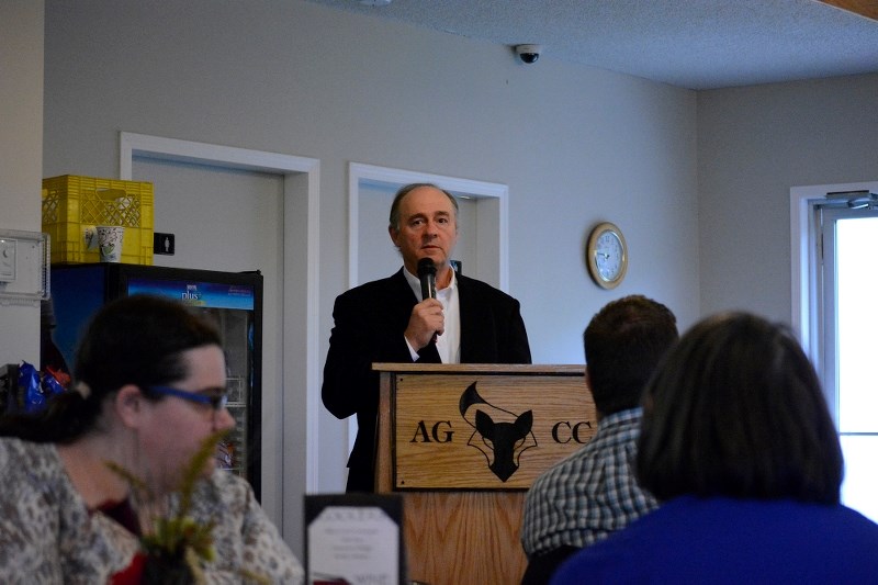 Town of Athabasca Mayor Roger Morrill speaks to local business owners and dignitaries at the Mayor&#8217;s Breakfast Sept. 13