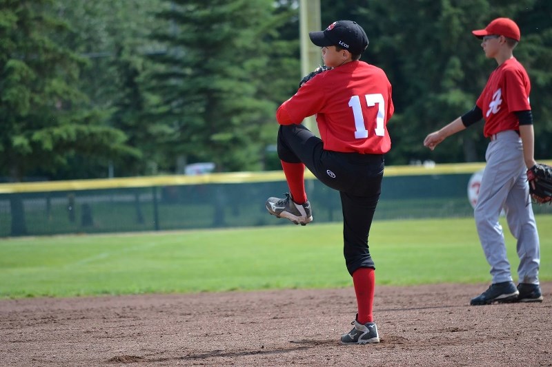 Bo Maier winds up a pitch atop the mound during a game in 2016.