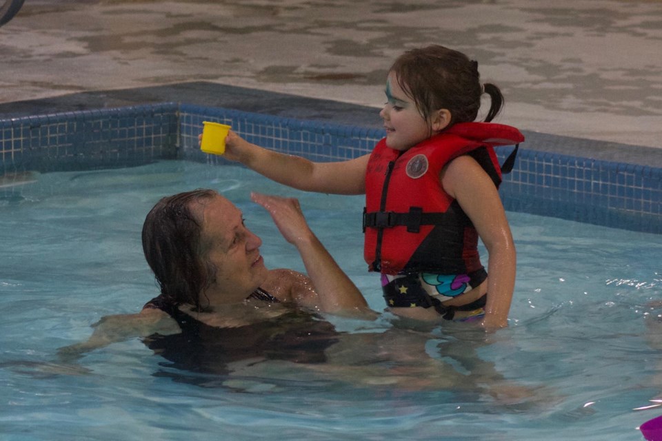 20190330-Athabasca Landing Pool Last Swim-BT-06