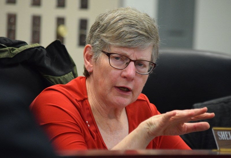 Coun. Leslie Penny believes the town should join a letter writing campaign spearheaded by the Alberta Urban Municipalities Association.