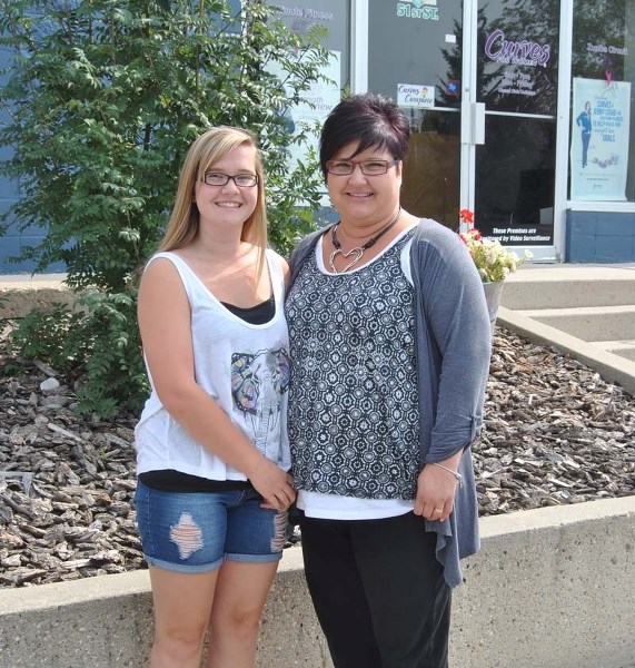 Kimberly Tuininga-Sybesma and her daughter Chloe Sybesma.