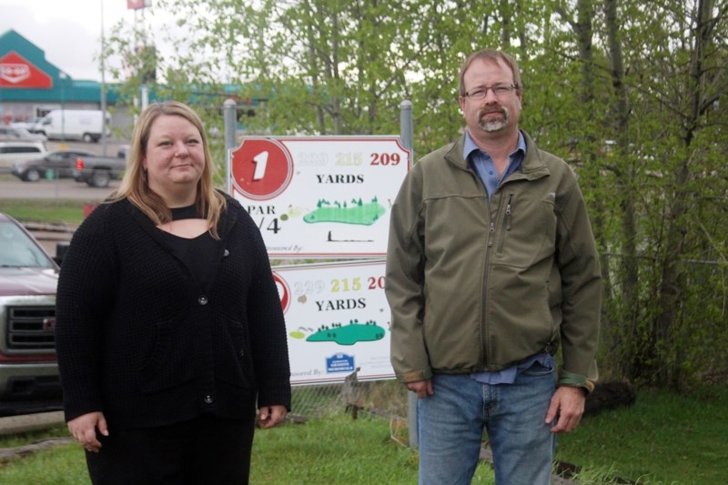 Paddle River Golf Course &#038;Country Club pro shop manager Crystal Dodgson and board member Steve Kamminga say the course is open and they are looking for volunteers, as