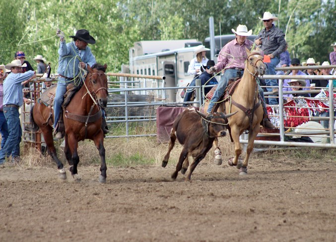 Highridge Rodeo_Team Roping-Mike and Luke Duncan