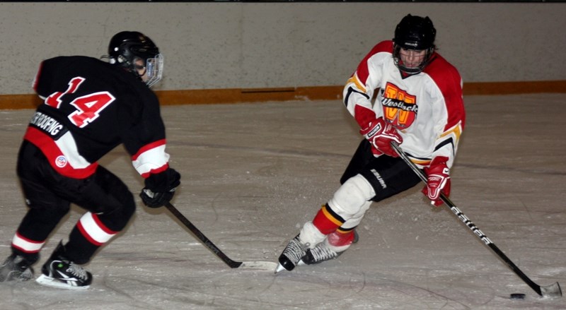 The midget Sabres scored a 9&#8211;7 Friday night win over the Camrose Cougars. The win improves the club&#8217;s season mark to 2-1.