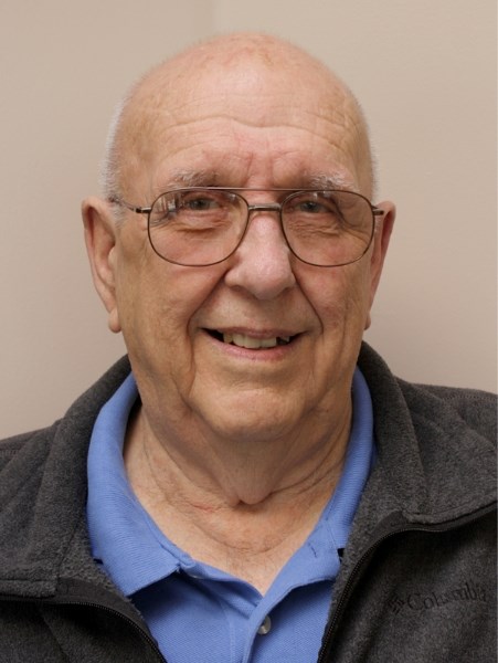 Gordon Thomas is one of 75 nominees for the 2012 Minister&#8217;s Seniors Service Award.