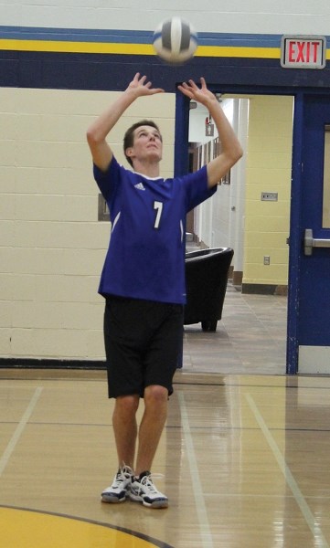 St. Mary Shark Adam Hardinge passes to a teammate against Edson at the Sept. 20 Barrhead JV Invitational tournament.
