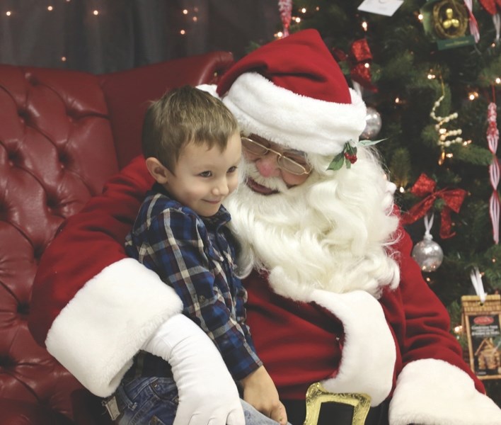 This year’s Christmas Light Up festival will take place Friday, Nov. 21. Residents will enjoy many of the same things as they enjoyed in years prior, with the addition of