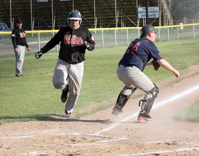 The Grey Lions had another strong week, downing Spruce Grove before dropping a one-run extra-inning decision to Fort Saskatchewan. The club’s next home games are July 8 and 9.
