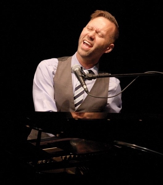 Singer/songwriter Jeffery Straker provided the musical entertainment for the Friends of the Food Bank’s Food for Thought fundraiser at CATS Theatre on Friday, March 18.
