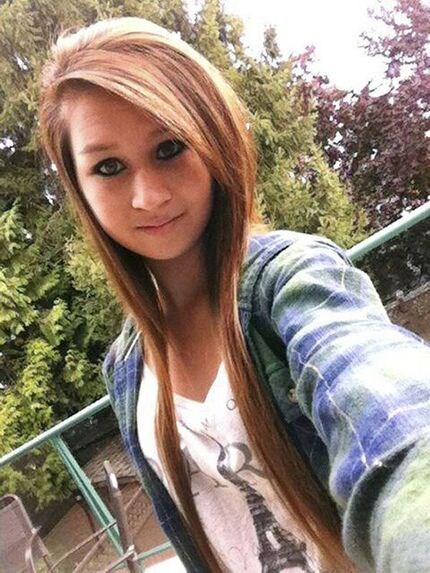 Amanda Todd selfie