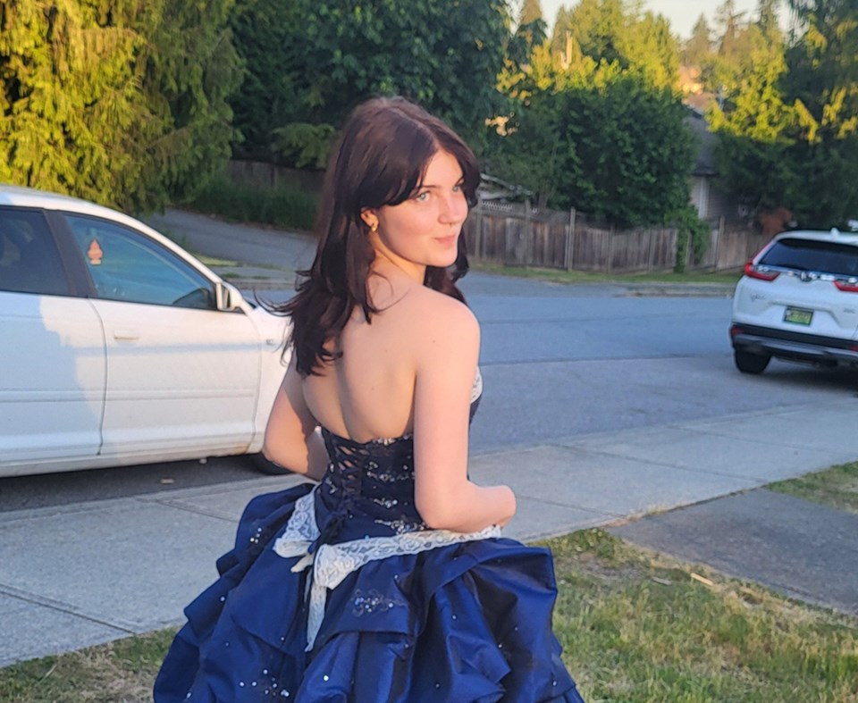 callie-tyliakos-valedictorian-coquitlam-customized-learning-centre