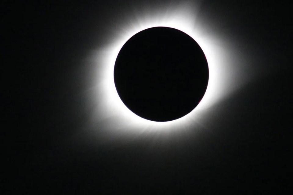 eclipse_1-1280-1