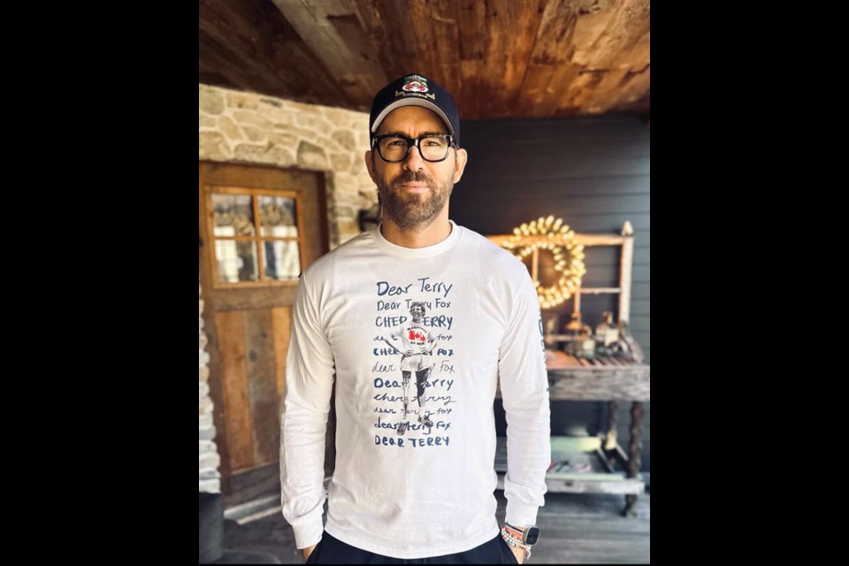 Ryan Reynolds models his "Dear Terry" T-shirt in honour of Port Coquitlam's Terry Fox.