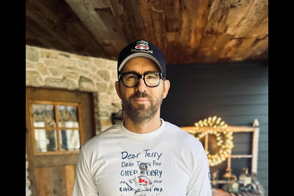 Ryan Reynolds models his "Dear Terry" T-shirt in honour of Port Coquitlam's Terry Fox.