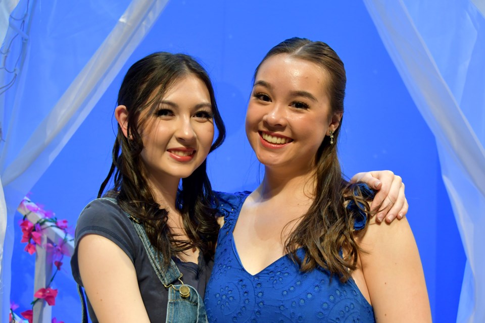 Tamika Roberts as Donna and Makenna Jung as Sophie.