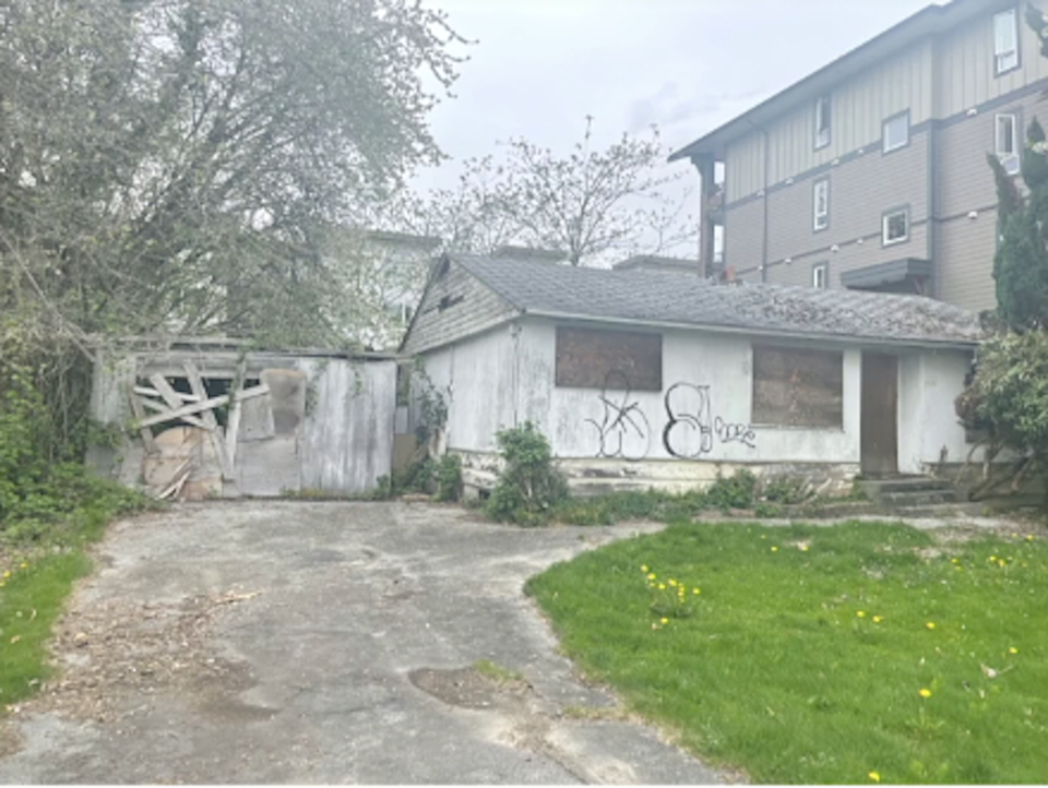 2365-kelly-ave-port-coquitlam-house-to-be-knocked-down