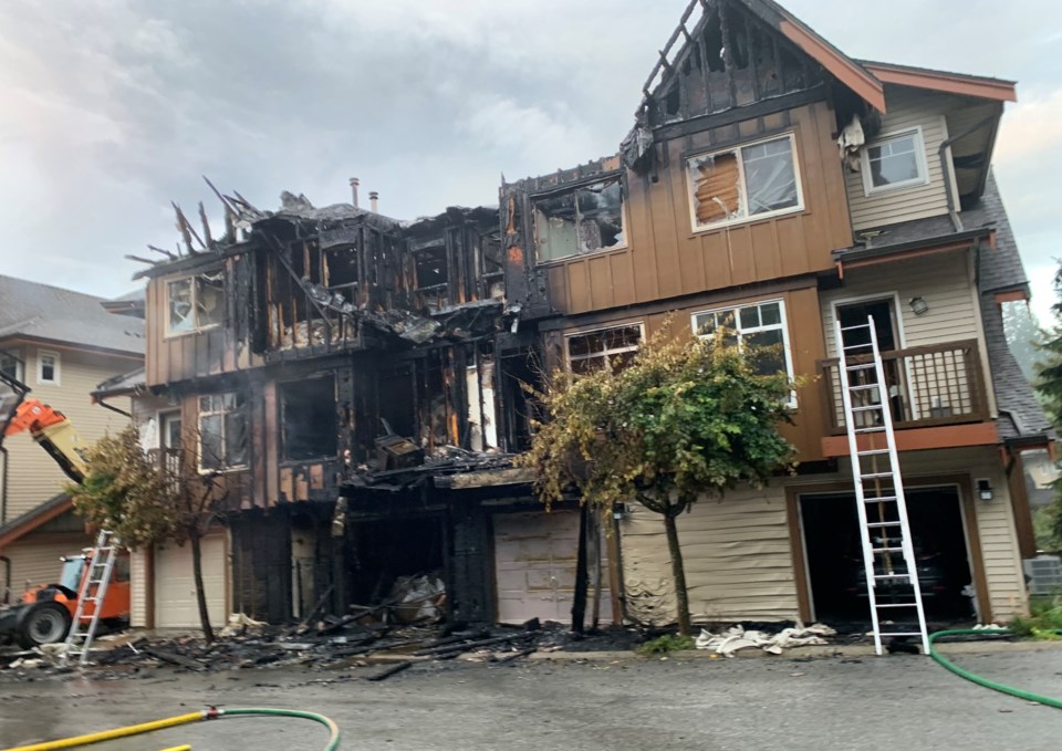 tcn-20230810-pomo-townhouse-fire-2