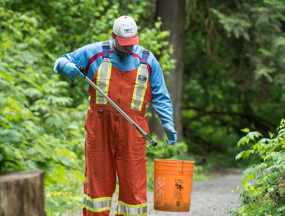 litter-clean-up-port-coquitlam